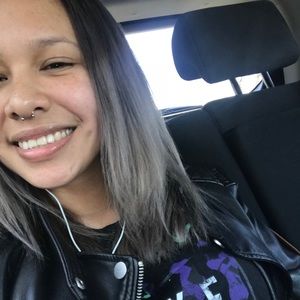 Meet your Posher, Sharlene